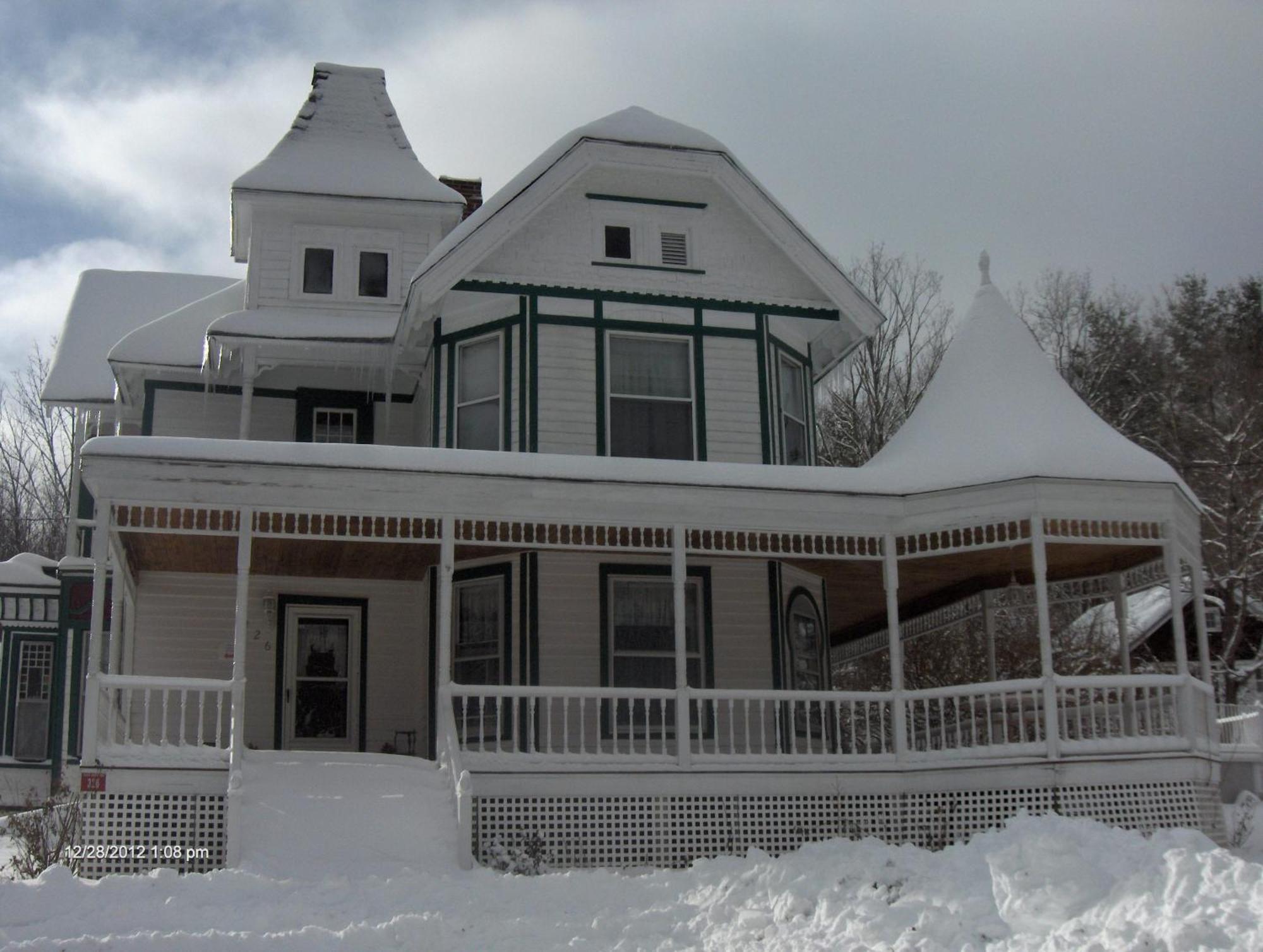 Antique Rose Inn Windham Exterior photo