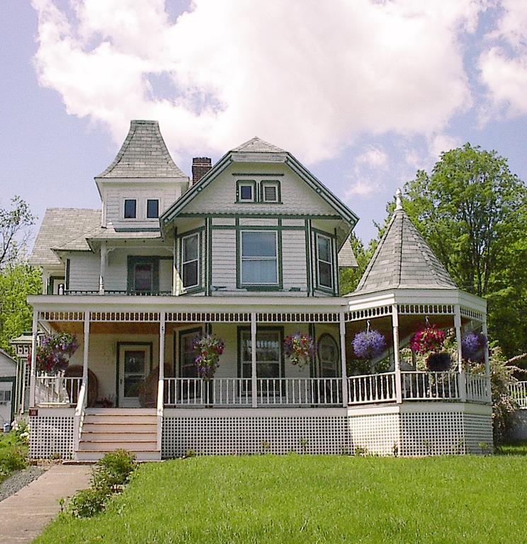 Antique Rose Inn Windham Exterior photo