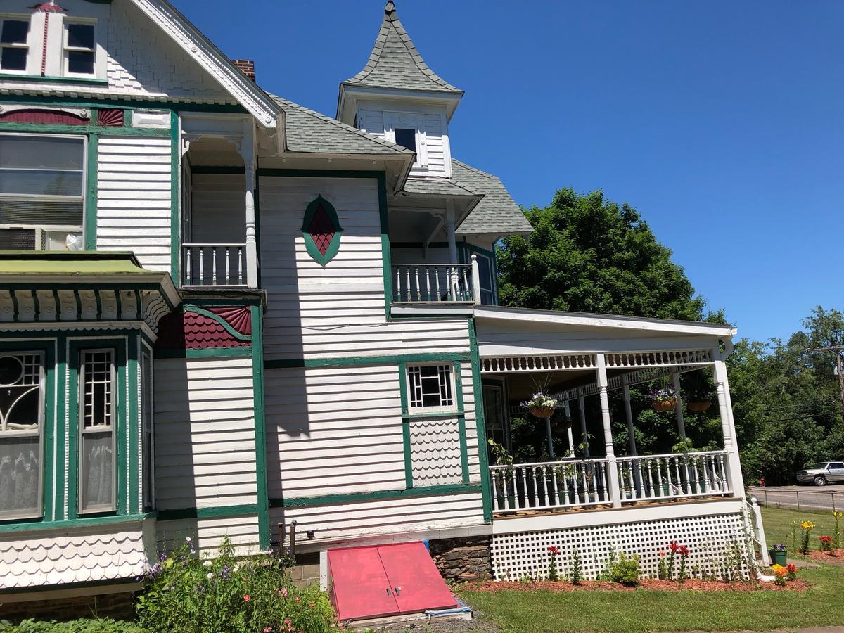 Antique Rose Inn Windham Exterior photo