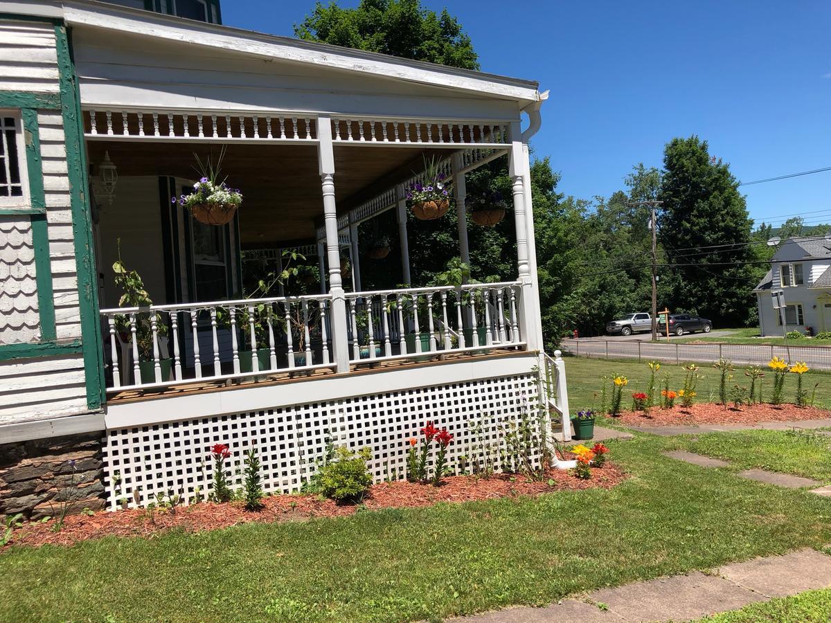 Antique Rose Inn Windham Exterior photo